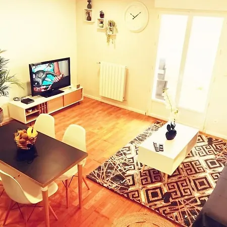 Chaleureuse Maisonnette Lyon * מייזיו