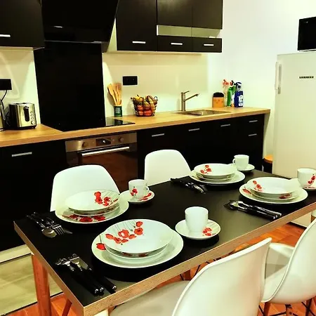 Chaleureuse Maisonnette Lyon בית נופש